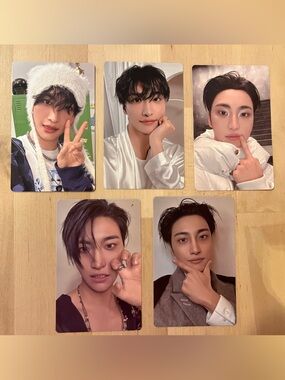 Set of five OFFICIAL Seonghwa of Ateez photocards (set # 1)